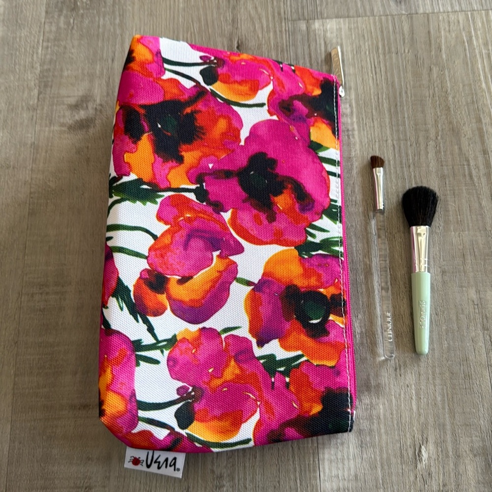 Clinique makeup bag and brushes